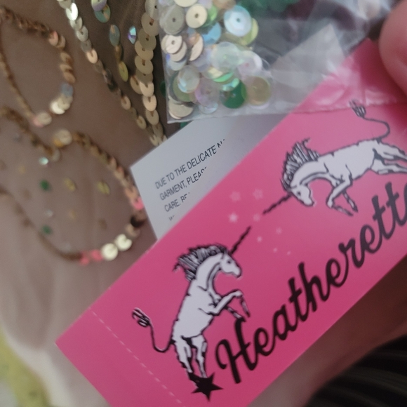 HEATHERETTE Dress Sequin Heart Mini Tinkerbell Runway Vintage Y2k Paris Hilton - Picture 10 of 14